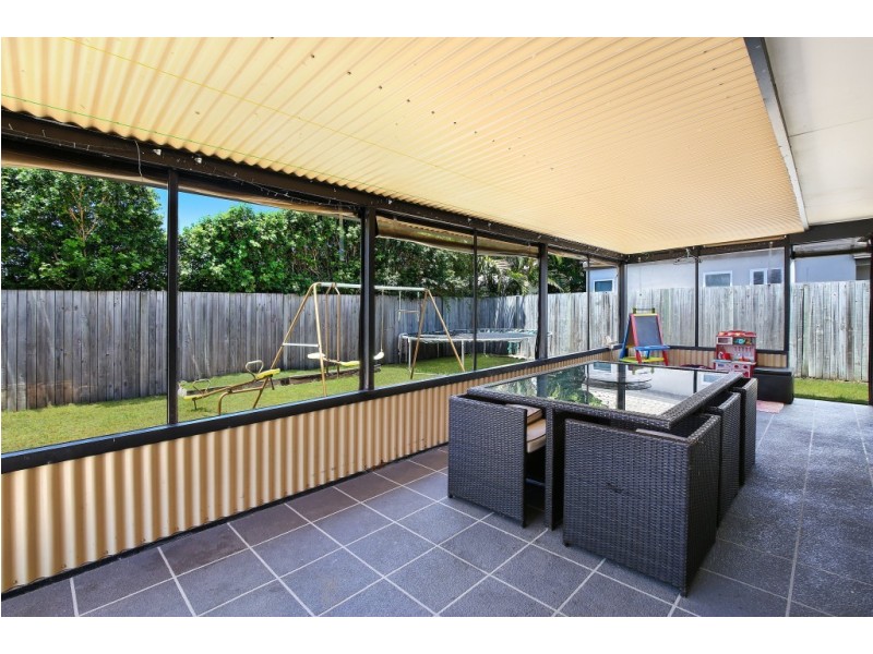 1 Parari Street, Warana QLD 4575