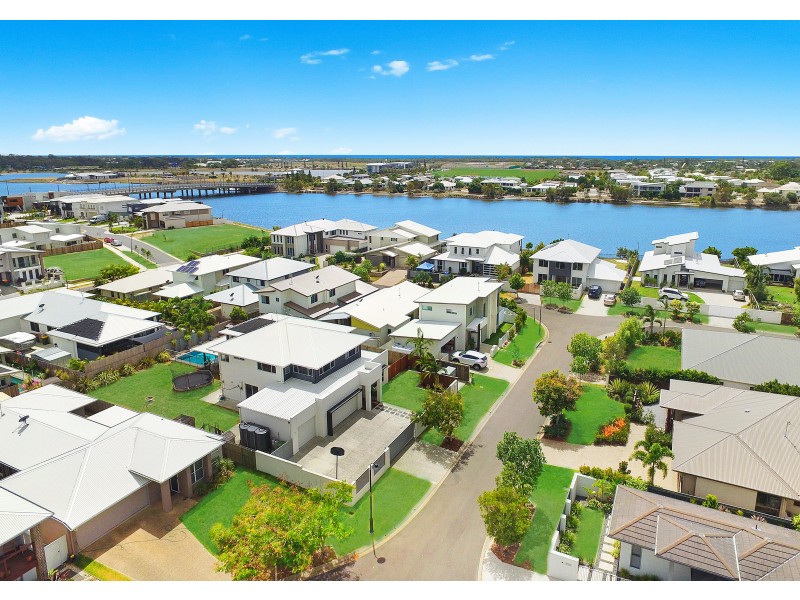 5 Swivel Court, Birtinya QLD 4575