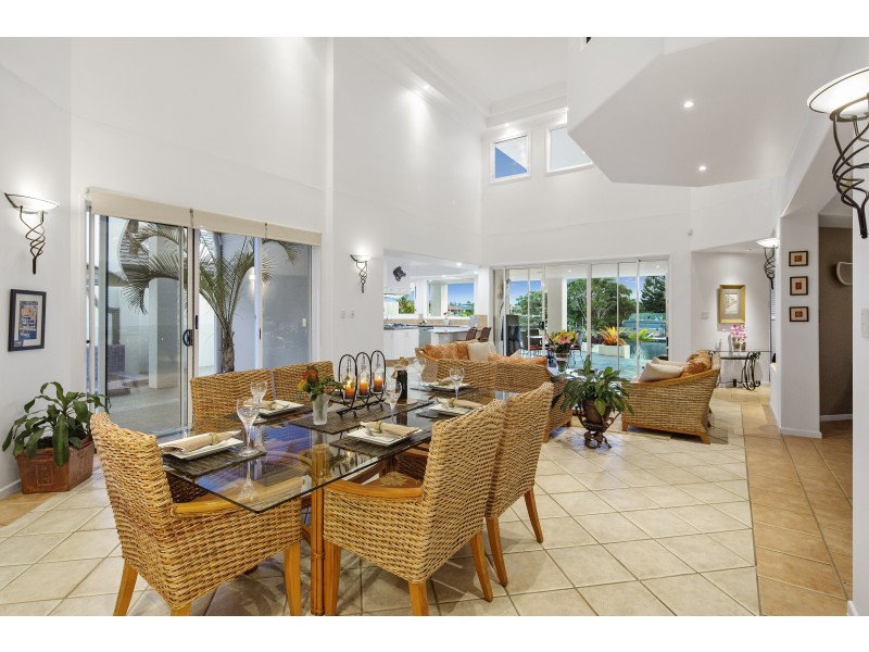 104 Sunbird Chase, Parrearra QLD 4575