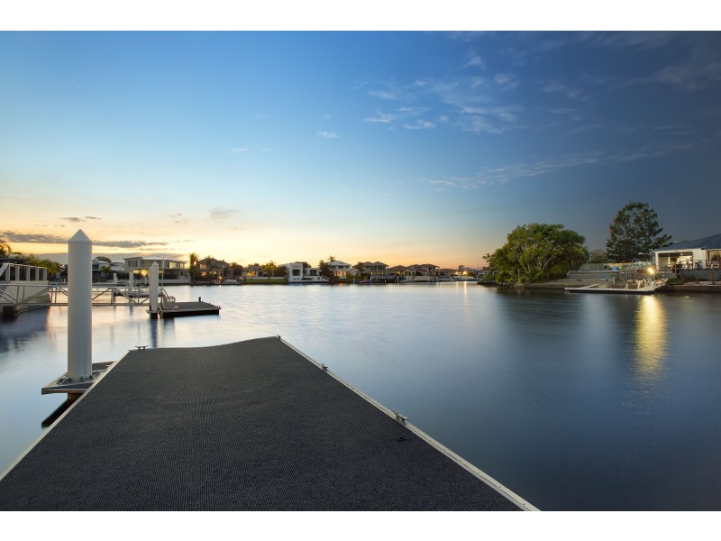 104 Sunbird Chase, Parrearra QLD 4575