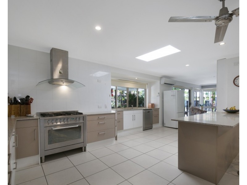 31 Saratoga Drive, Mountain Creek QLD 4557