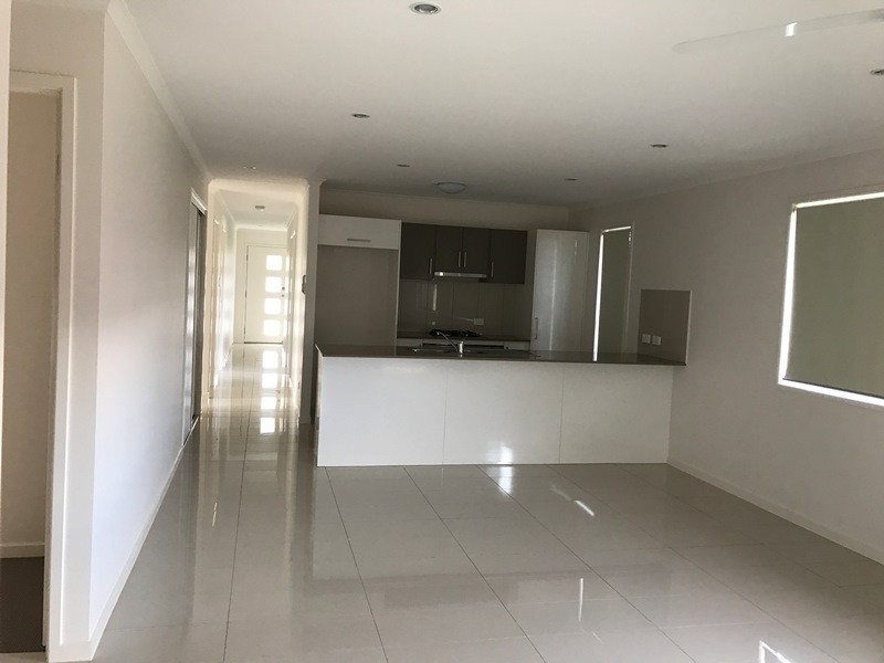 10 Maber Street, Meridan Plains QLD 4551