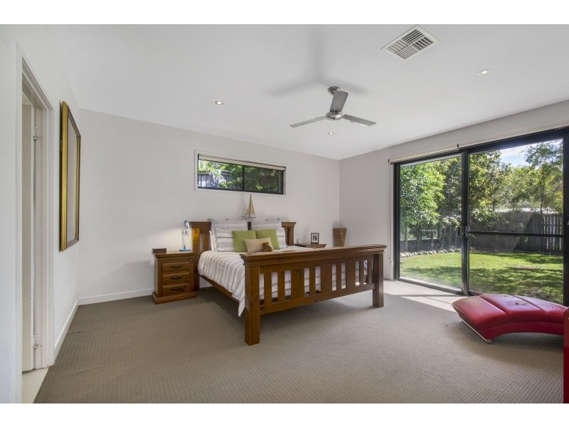 104 Grand Parade, Kawana Island QLD 4575