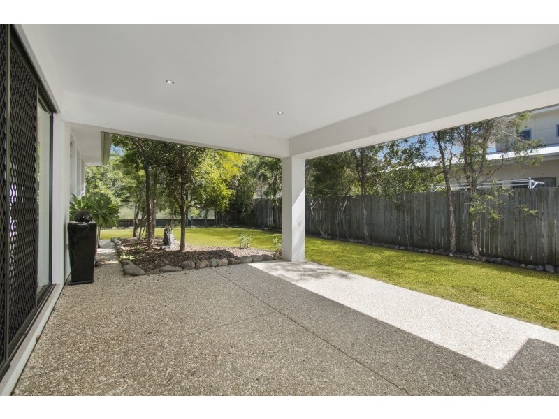 104 Grand Parade, Kawana Island QLD 4575