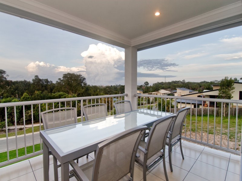 8 the Parkway, Dicky Beach QLD 4551