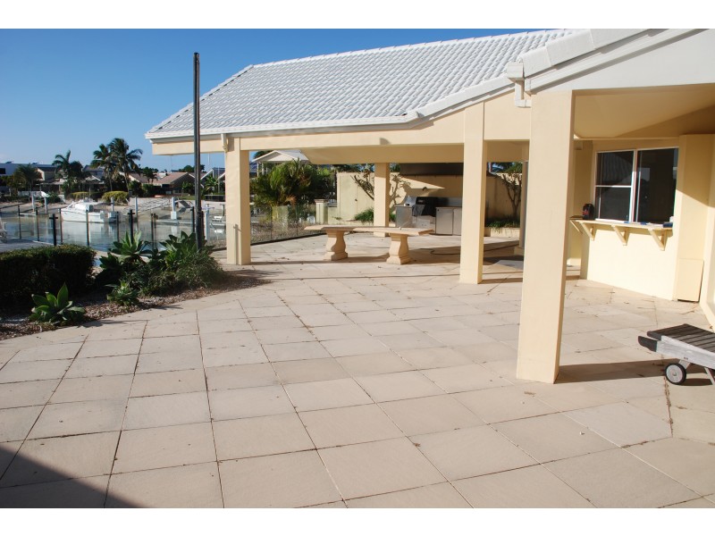 65 Mooloolah Drive, Minyama QLD 4575