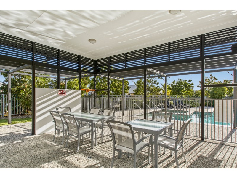 31/10 Grand Parade, Kawana Island QLD 4575