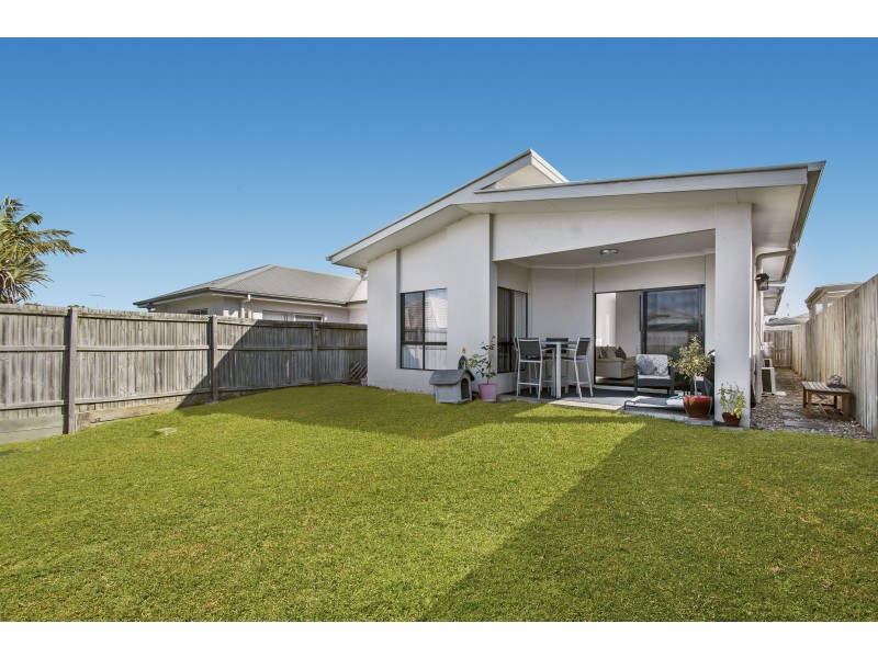 5 Cottonwood Street, Meridan Plains QLD 4551