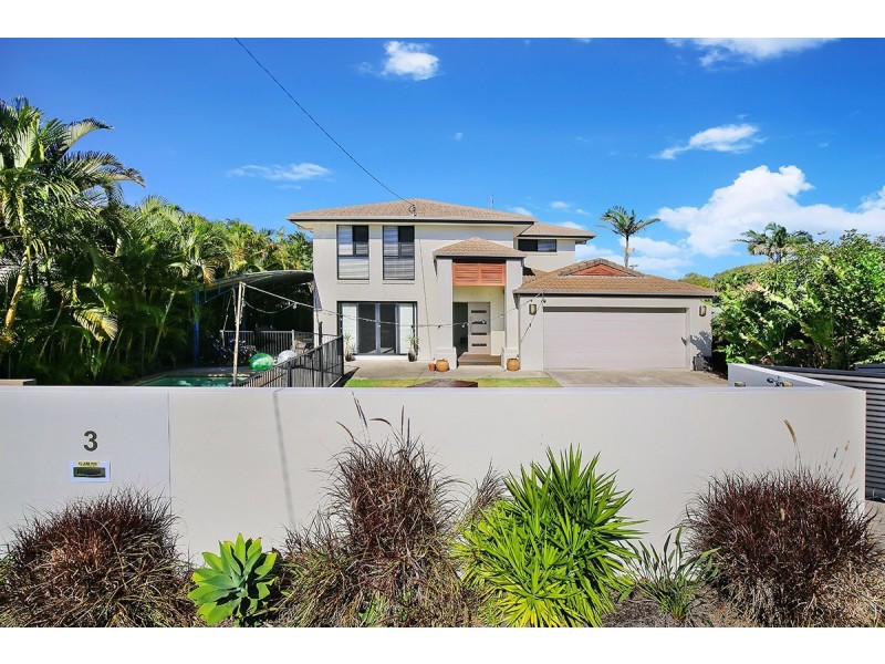 3 Lapoinya Crescent, Warana QLD 4575