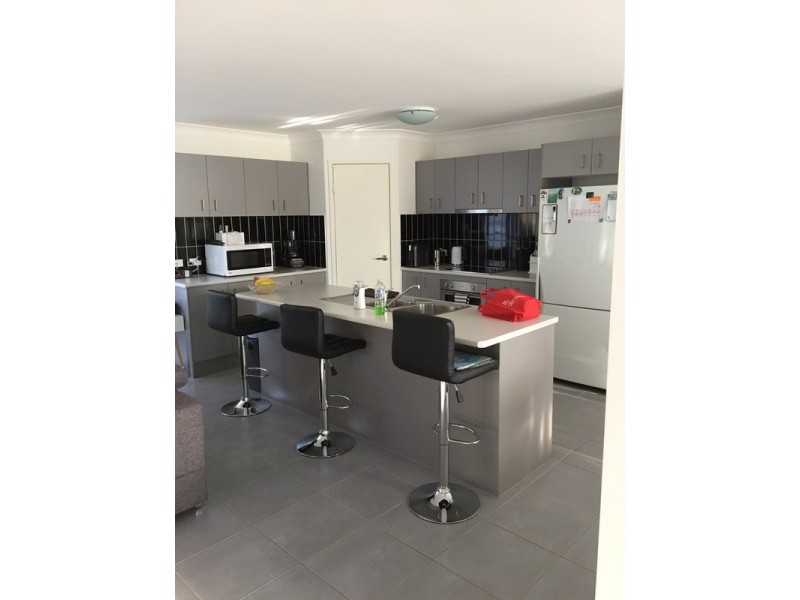 5 Riverstone Crescent, Little Mountain QLD 4551