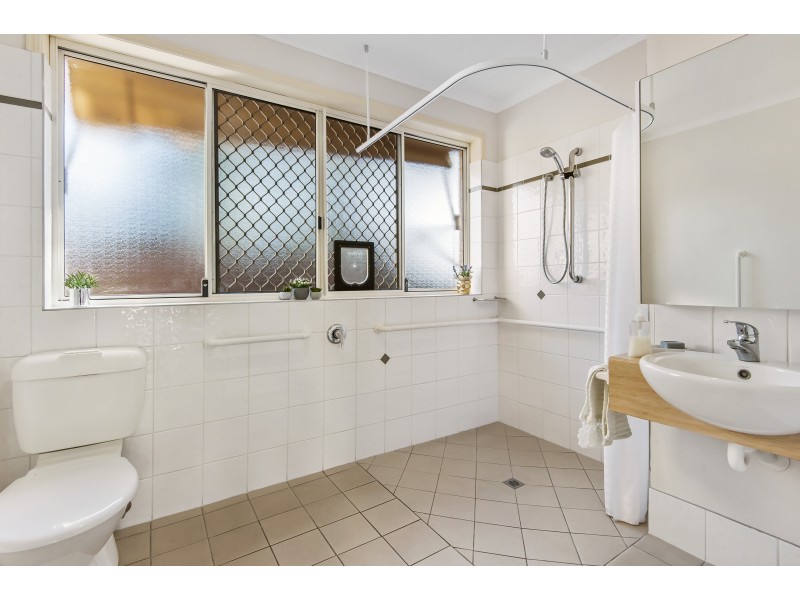 2/10 Price Lane, Buderim QLD 4556