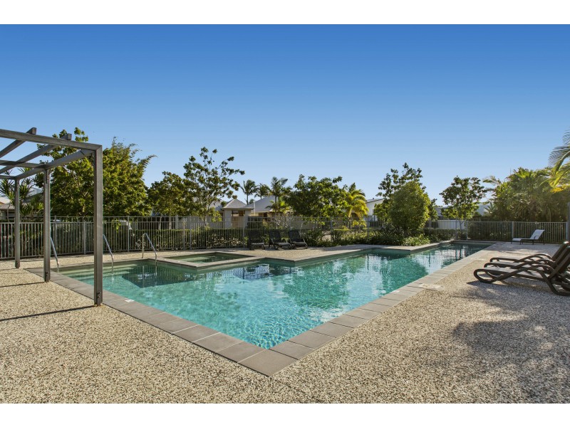 49/10 Grand Parade, Kawana Island QLD 4575