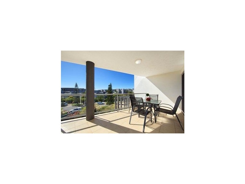 49/10 Grand Parade, Kawana Island QLD 4575