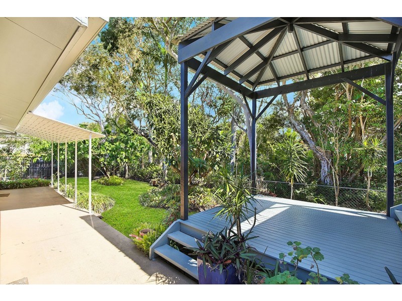 72 Cooroora Street, Dicky Beach QLD 4551