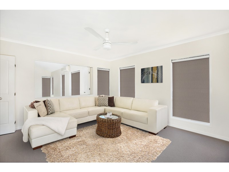 2 Majorca Place, Kawana Island QLD 4575