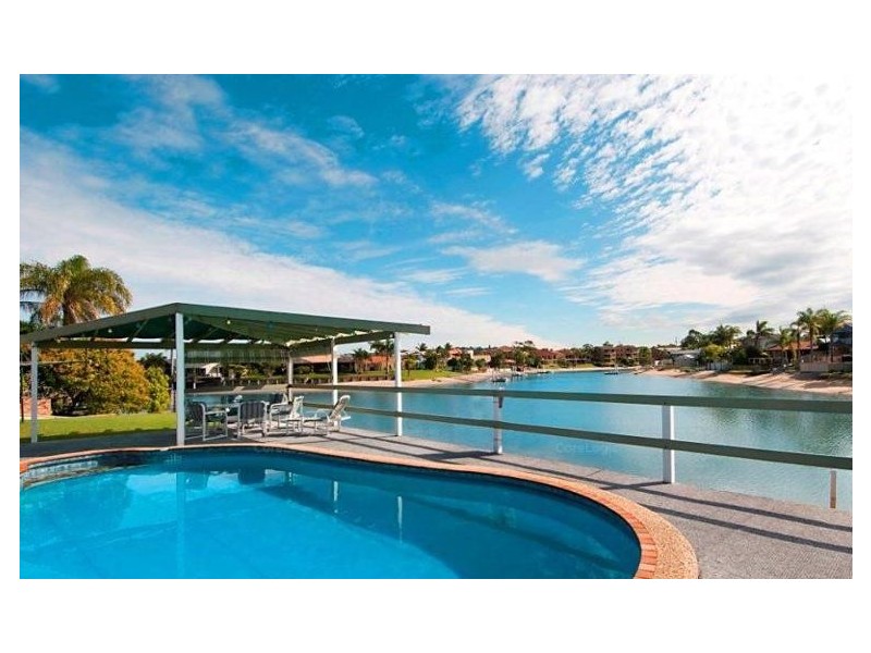 42 Tarwarri Crescent, Mooloolaba QLD 4557