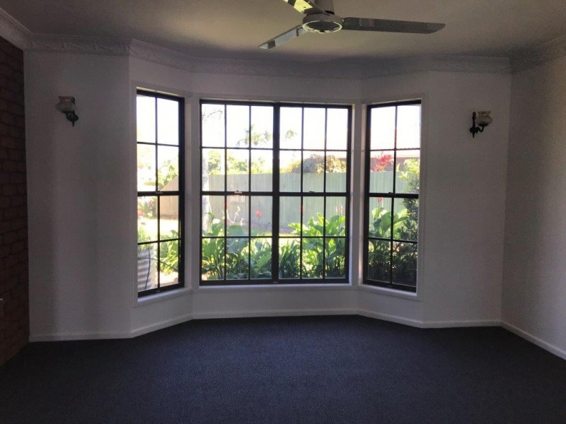 42 Tarwarri Crescent, Mooloolaba QLD 4557