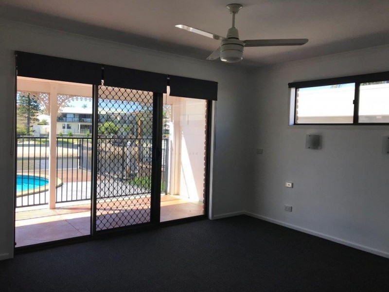 42 Tarwarri Crescent, Mooloolaba QLD 4557