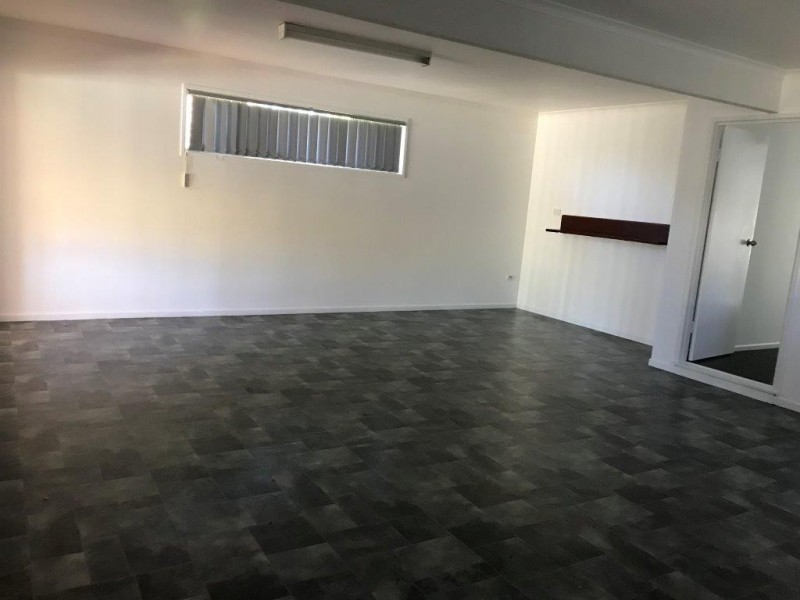 42 Tarwarri Crescent, Mooloolaba QLD 4557