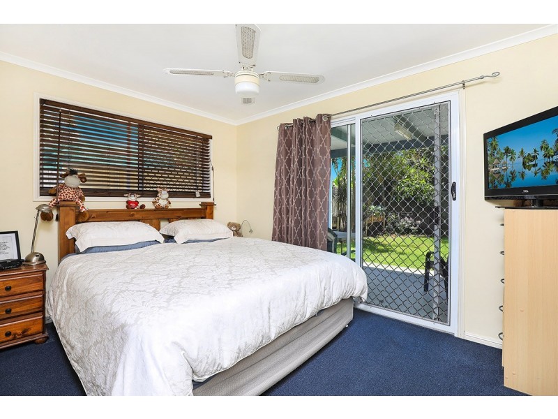 2 Tamala Street, Warana QLD 4575