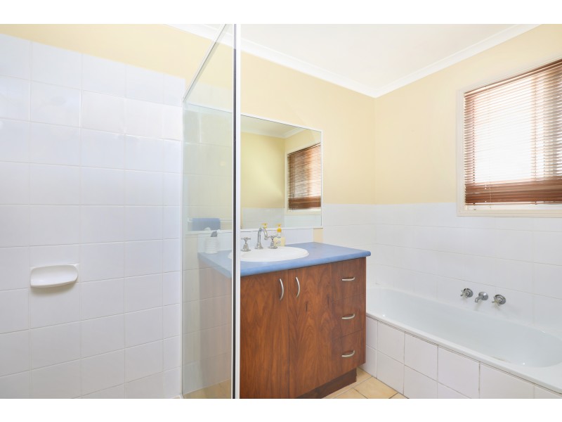 2 Tamala Street, Warana QLD 4575