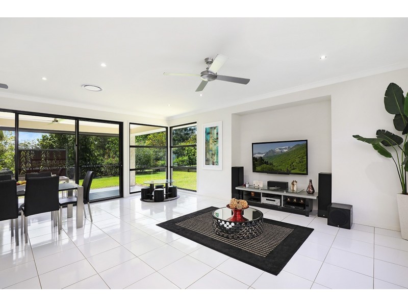 10 Miller Place, Eumundi QLD 4562