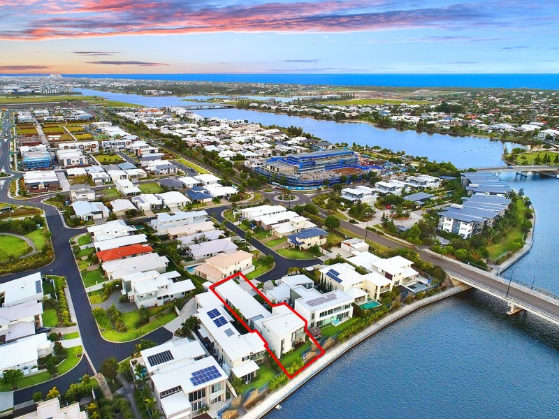 12 Wake Court, Birtinya QLD 4575