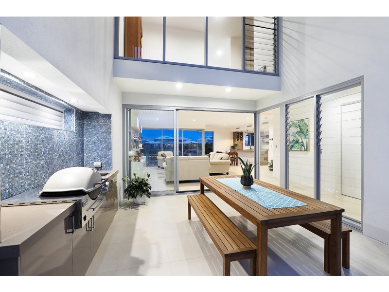 12 Wake Court, Birtinya QLD 4575