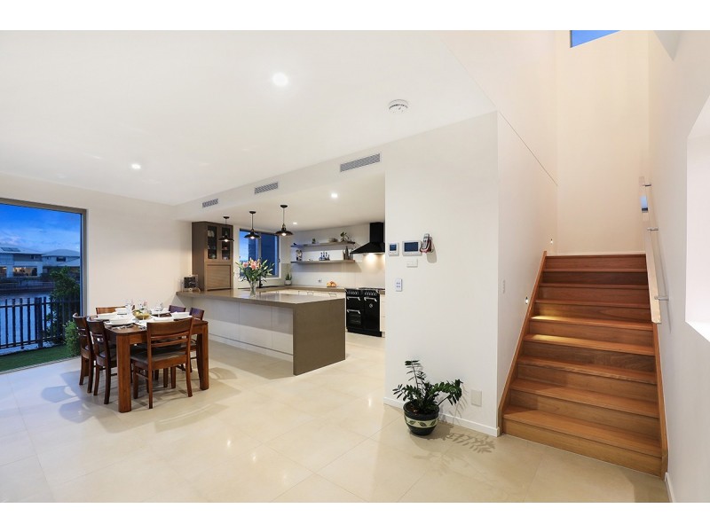 12 Wake Court, Birtinya QLD 4575