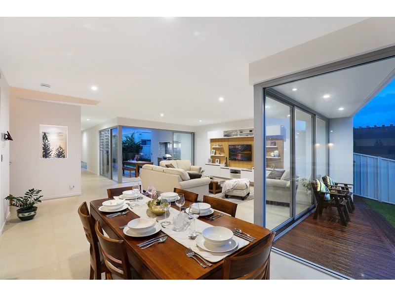 12 Wake Court, Birtinya QLD 4575