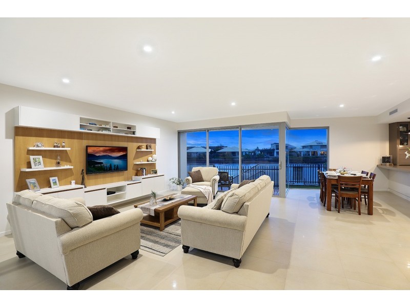 12 Wake Court, Birtinya QLD 4575