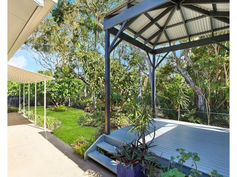 72 Cooroora Street, Dicky Beach QLD 4551