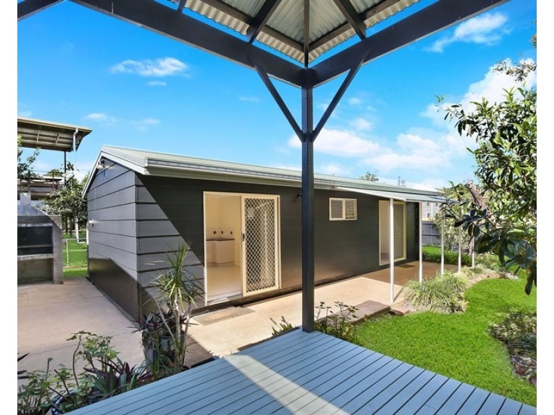 72 Cooroora Street, Dicky Beach QLD 4551