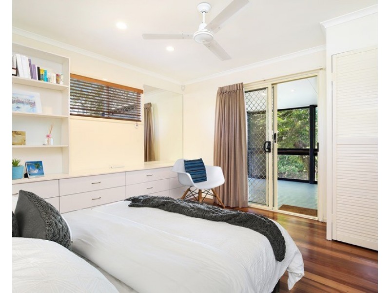 72 Cooroora Street, Dicky Beach QLD 4551