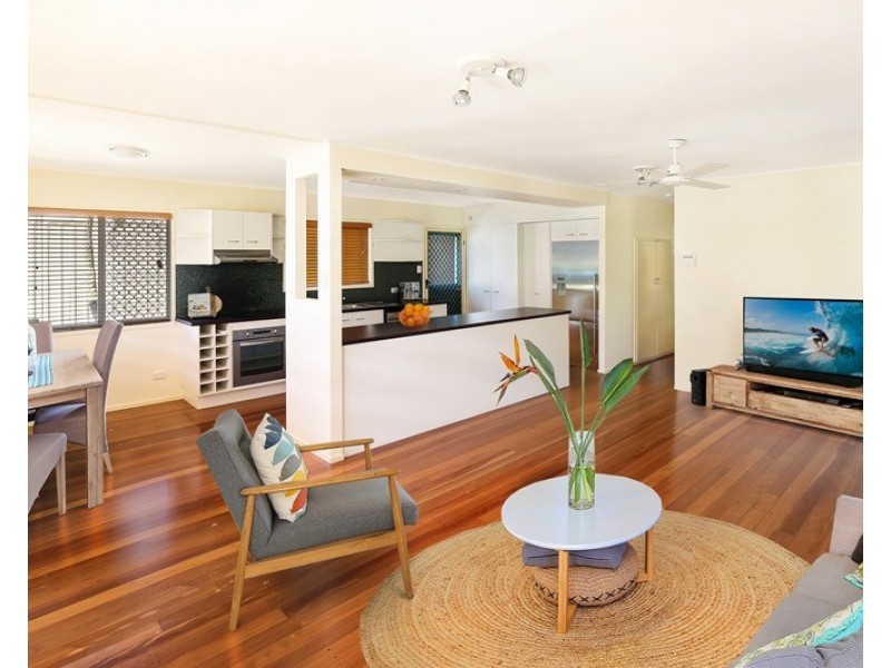 72 Cooroora Street, Dicky Beach QLD 4551
