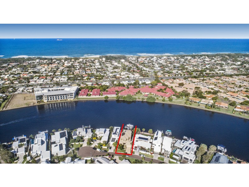 9 Antigua Court, Kawana Island QLD 4575