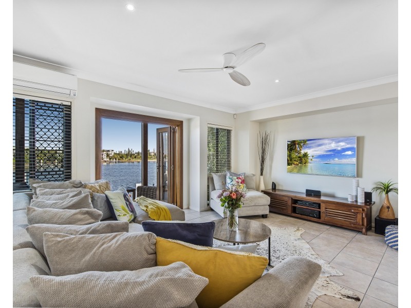 24 Sunbird Chase, Parrearra QLD 4575