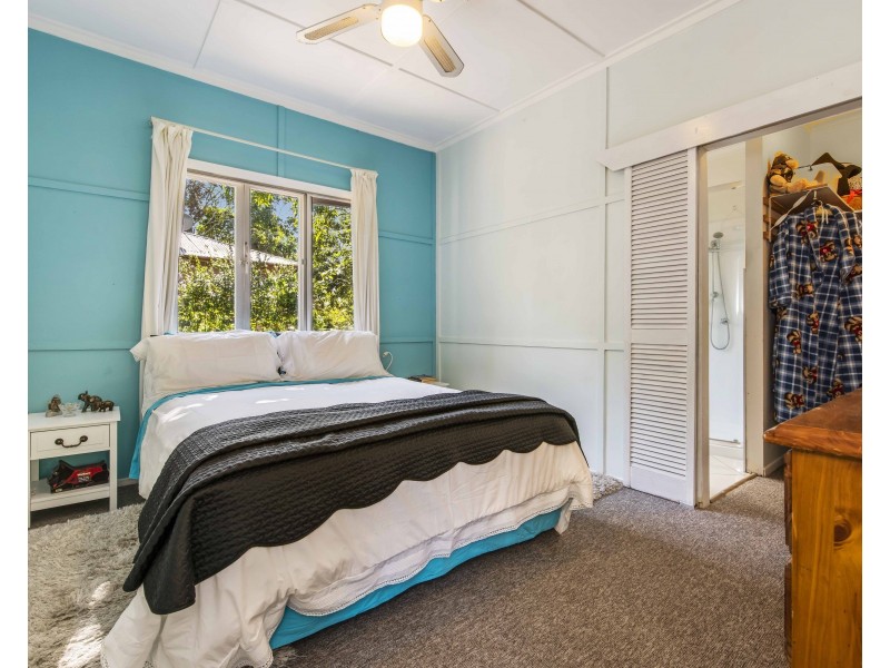 17 Old Landsborough Road, Beerwah QLD 4519