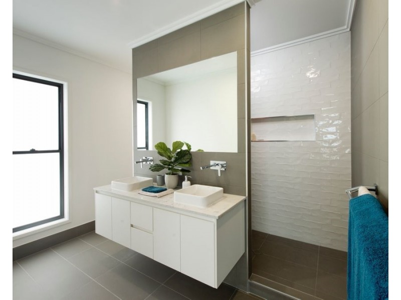 20 Lighthouse Circuit, Birtinya QLD 4575