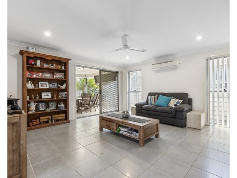 5 Riverstone Crescent, Little Mountain QLD 4551