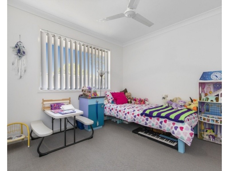 5 Riverstone Crescent, Little Mountain QLD 4551