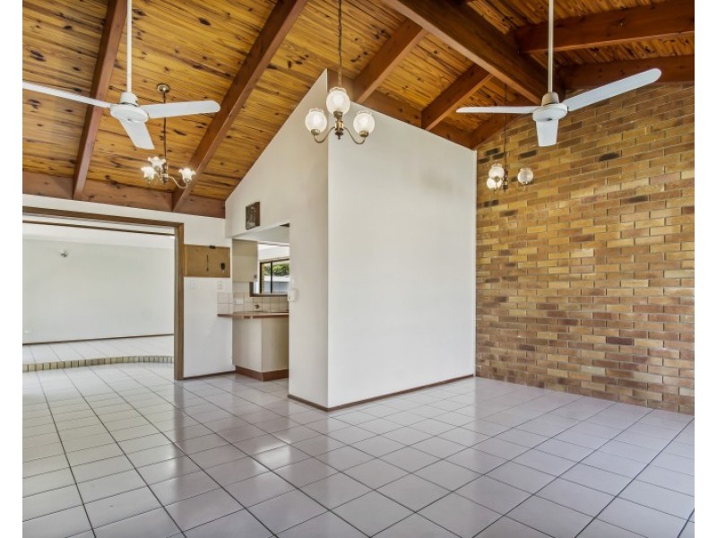 24 Peacock Crescent, Bokarina QLD 4575