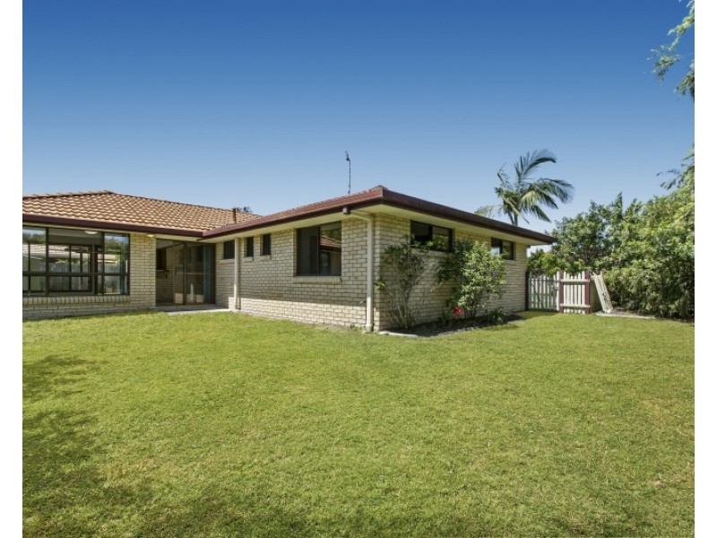 24 Peacock Crescent, Bokarina QLD 4575