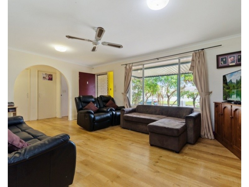 10 Lapoinya Crescent, Warana QLD 4575
