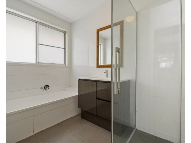 10 Lapoinya Crescent, Warana QLD 4575