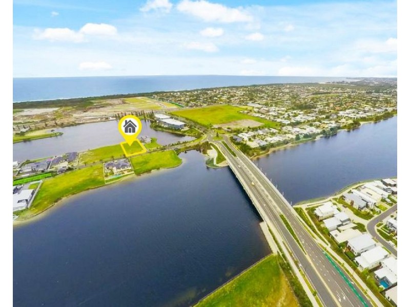 4 Entrance Island, Bokarina QLD 4575