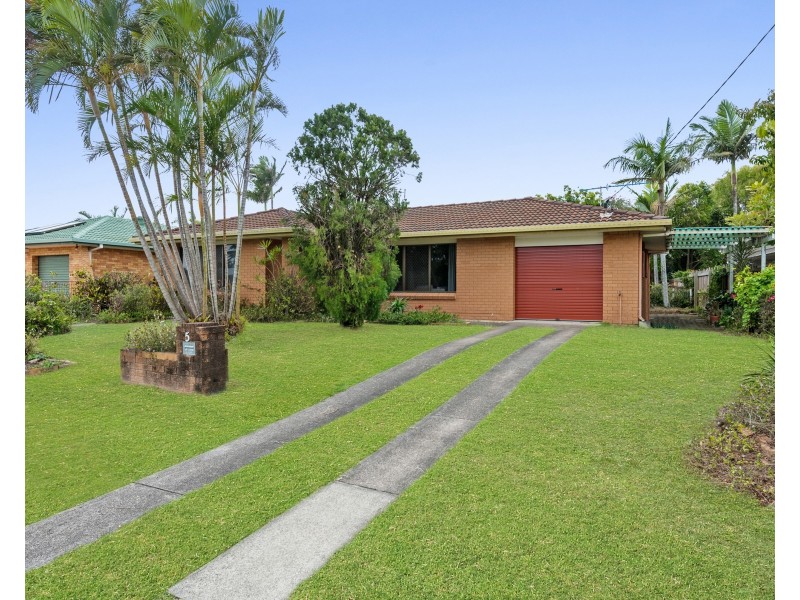 5 Lalwinya Street, Buddina QLD 4575