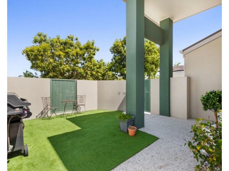 14 Cuba Court, Kawana Island QLD 4575