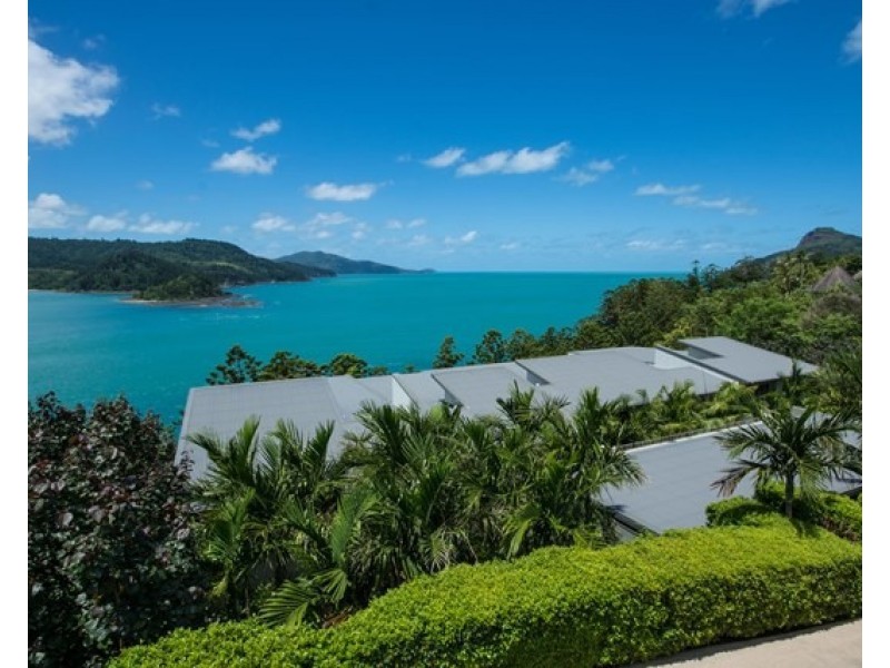 2/2 Coral Sea Avenue, Hamilton Island QLD 4803