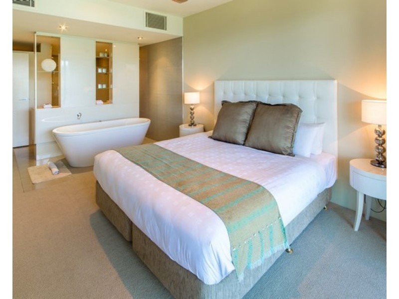 2/2 Coral Sea Avenue, Hamilton Island QLD 4803